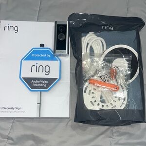 Ring Wired Doorbell Pro / Solar Panel / Yard Sign / Plug-in Mount